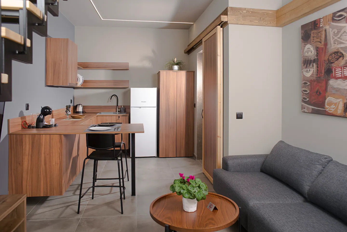 living spaces-apertura minima 1-kalamata-apartment-loft-by the sea-cozy space